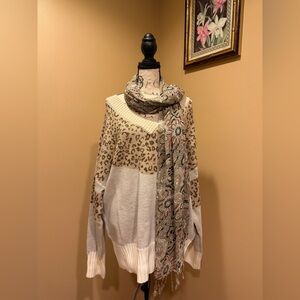 Hekka Leopard V-Neck Sweater